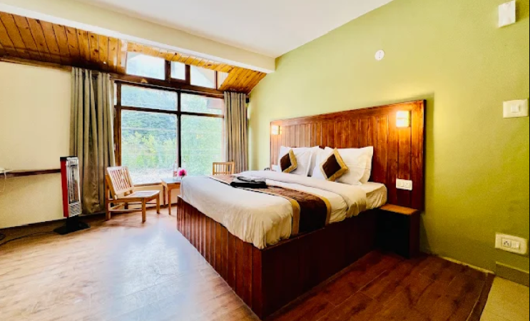 1 x King Room With Balcony